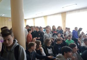 W quizie udział wzięło 85 uczniów.