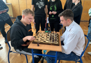SZKOLNY TURNIEJ SZACHOWY