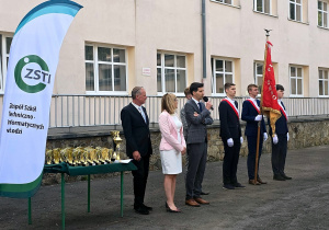 Zdjęcie 2 na 39