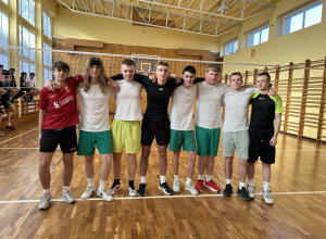 Emocje na parkiecie! Znamy finalistów szkolnego turnieju siatkówki